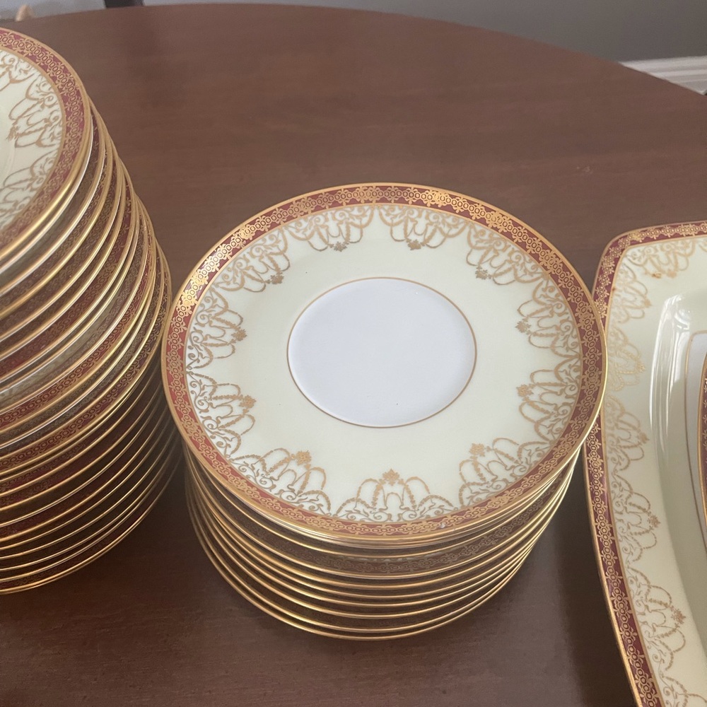 Hutschenreuther Selb Bavaria Gold Complete 10pc set